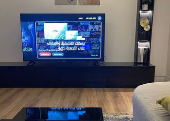 شقة بغرفة معيشة وغرفة نوم 