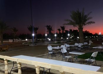 مزرعة بمناظر خلابة وجلسة خارجية 