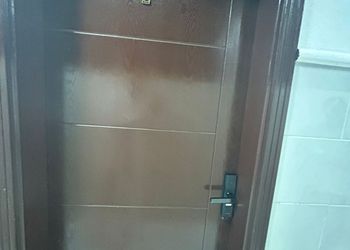 استديو بسرير ماستر وجلسة جانبية