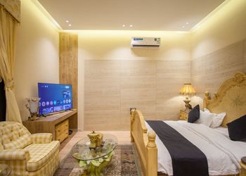 استديو بأثاث مريح وبسيط 