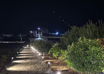 شالية بمزرعة وجلسات خارجية