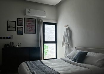 استديو بدخول ذاتي 