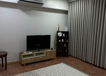 استديو بسرير ماستر 