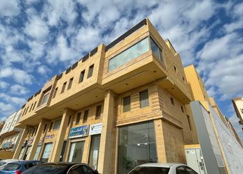 استوديو بدخول ذاتي و مطبخ