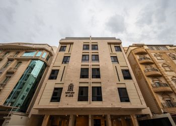 استديو هادئ بسرير ماستر