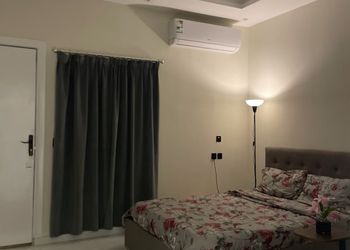 استديو بسرير ماستر