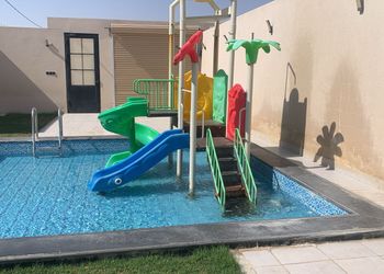 شاليه بمسطح اخضر