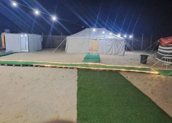 مخيم بركن شواء وملعب كرة طائرة