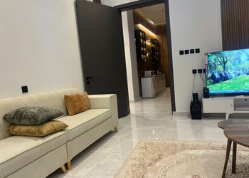 شاليه بغرفتين نوم ومسبح
