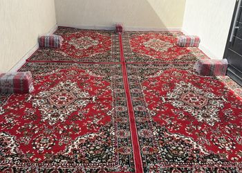 استراحة بمجلس وفناء خارجي 