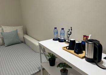 استديو استديو بسرير ماستر 