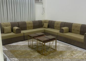 شقة بغرفة معيشة وغرفتين نوم 