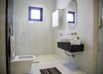 شاليه بالعاب مائية وغرفتين نوم 