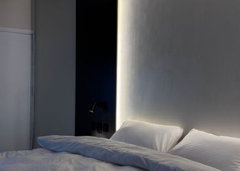 استديو بدخول ذاتي وتصميم هادئ 