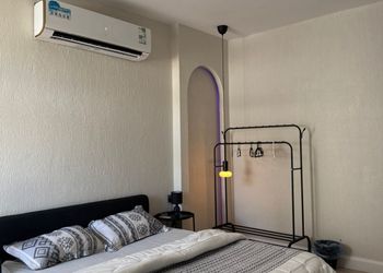شالية بغرفة معيشة وغرفتين نوم 