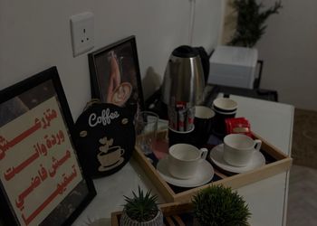 استديو بسرير ماستر وجلسة جانبية