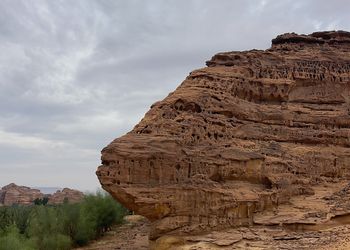 استراحة بغرفه نوم وصالة أنيقة