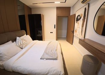 شقة بغرفه نوم وصالة 