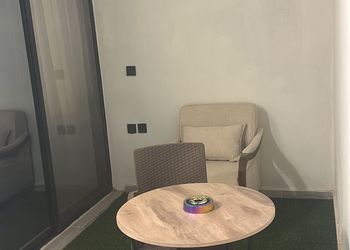 استديو بدخول ذاتي وسرير مريح 