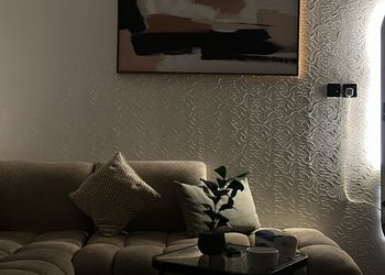 استديو بسرير ماستر وجلسة جانبية 