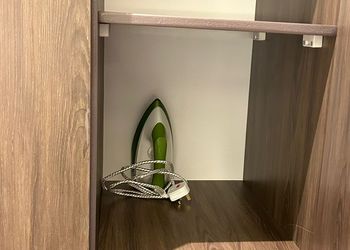 استديو بسرير ماستر وجلسة جانبية