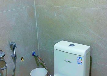 استديو بسرير ماستر وأثاث مريح 