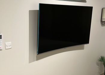 استديو هادئ بسرير ماستر