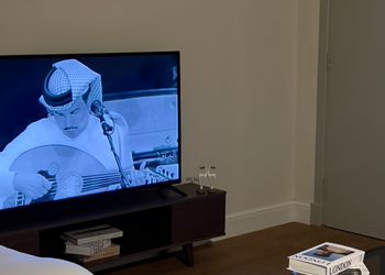 استديو بسرير ماستر وجلسة جانبية 