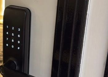استديو هادئ بسرير ماستر 