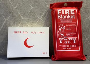 شقة بصالة جلوس وغرفة نوم 