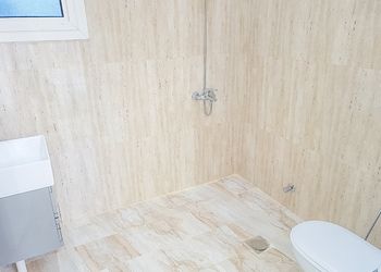  شاليه بمسبح وألعاب مائية 