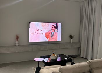 استديو بسرير ماستر وجلسة جانبية