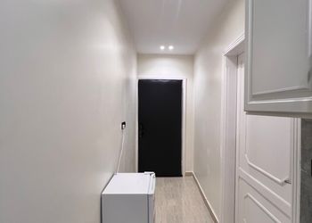 استديو هادئ بدخول ذاتي 6C
