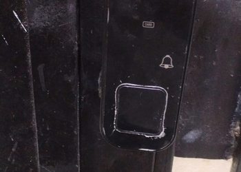 شقة بثلاث غرف نوم وصالة