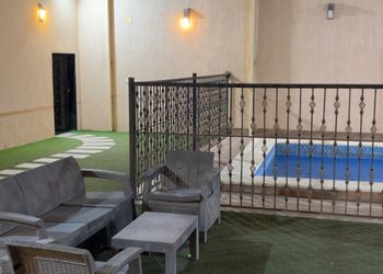 استراحة بمسطح اخضر ومسبح