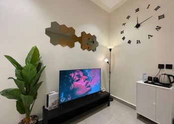 استديو بسرير ماستر