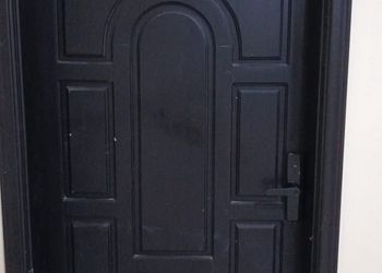 استديو بسرير ماستر وجلسة جانبية 
