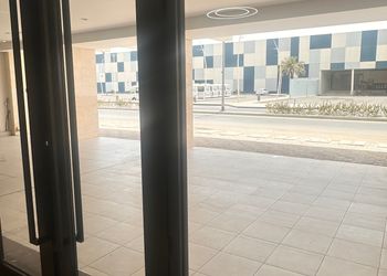 استديو هادئ بسرير ماستر