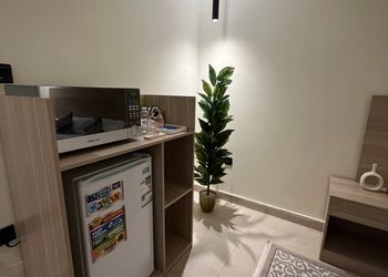 استديو بسرير ماستر وجلسة جانبية 