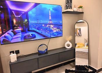استديو بتصميم أنيق ودخول ذاتي