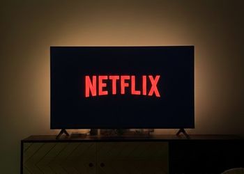 استديو هادئ بسرير ماستر 