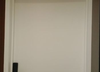 استديو بسرير ماستر وجلسة جانبية 