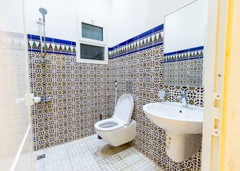 شاليه بجلسة خارجية ومسبح 