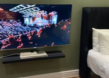 استديو بسرير ماستر