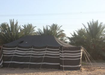 استراحة بغرفتين نوم وخيمة
