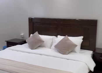 استديو هادئ وسرير ماستر 