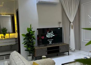 شقة بغرفة جلوس وغرفة نوم