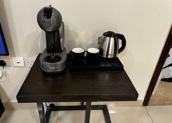 شقة بصالة انيقة ودخول ذاتي