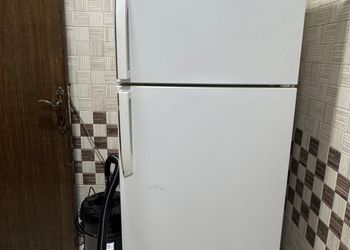 شقة بأثاث مريح وبسيط 
