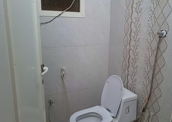 استديو بسرير ماستر وجلسة جانبية